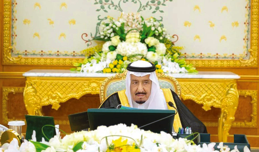 King Salman chaired the Cabinet at Al-Yamamah Palace in Riyadh. (SPA)