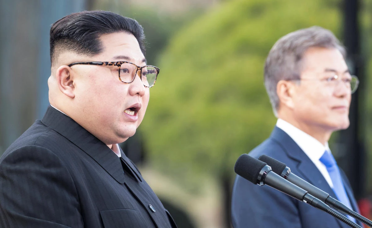 North Korean leader Kim Jong Un and South Korean President Moon Jae. (Korea Summit Press Pool/Pool via Reuters)