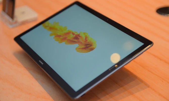Huawei’s new phone, tablet arrive in KSA