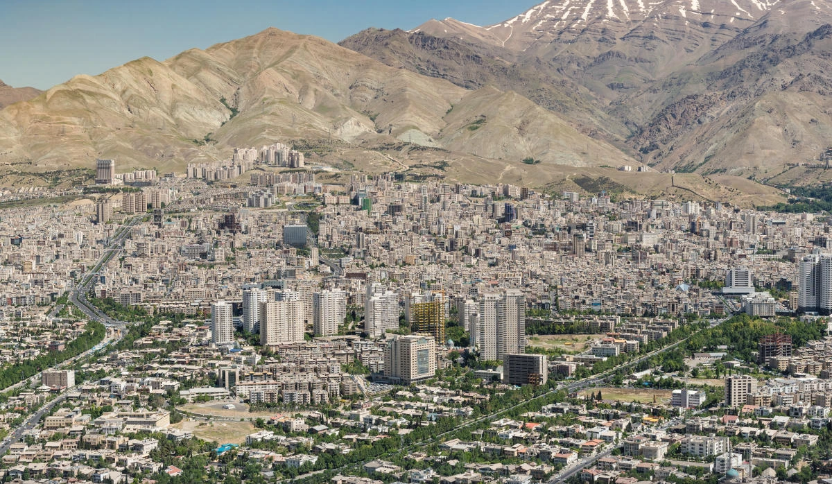 The earthquake was felt in the town of Sisakht, 700 kilometers south of Tehran (Shutterstock)