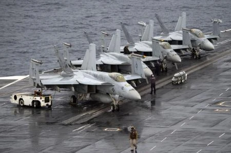French, US navy pilots train in the skies over Virginia