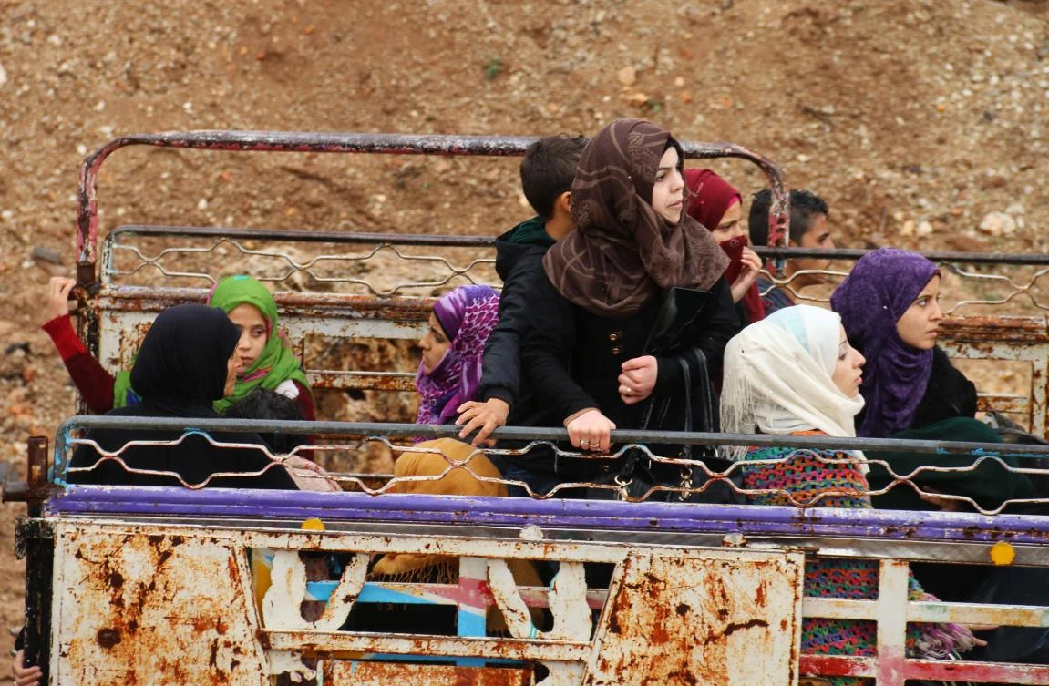 Greece: EU should reject Syrian law hindering refugee return