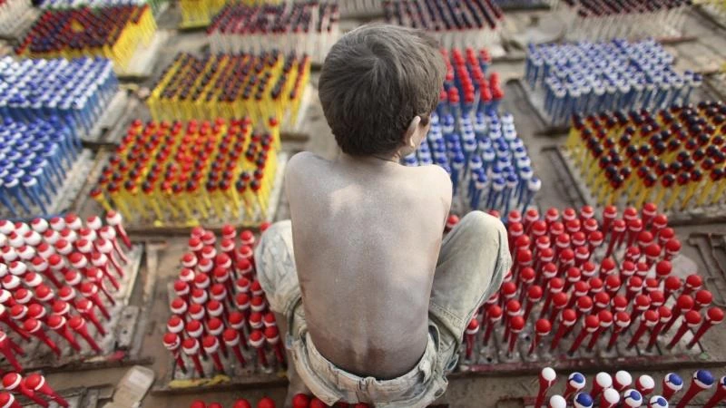 There are an estimated 10.1 million workers between the ages of 5 and 14 in India, according to the International Labour Organization. (Reuters)