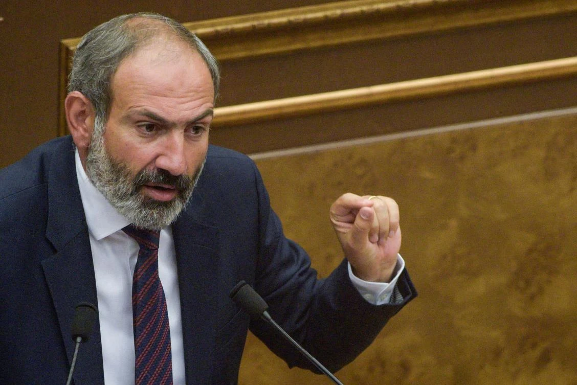 Armenian opposition leader and the only candidate for the post of prime minister Nikol Pashinyan answers lawmakers’ questions at the extraordinary session of parliament to elect a new prime minister in Yerevan on May 1, 2018. (AFP / Karen Minasyan)