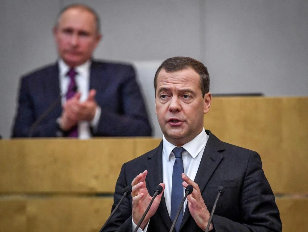 Dmitry Medvedev secures new mandate as Russian prime minister