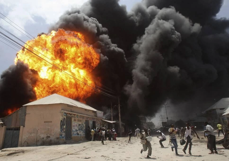 People run from an explosion at Bakara market in Mogadishu, in 2015. 11 people were killed in a blast at a marketplace in the Wanlaweyn district about 70 kilometers north of the Somali capital. (Reuters)