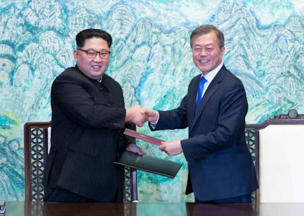 North Korea has scheduled the dismantlement of its nuclear test site for sometime between May 23 and 25 depending on weather conditions in order to uphold its pledge to discontinue nuclear tests. (AP)
