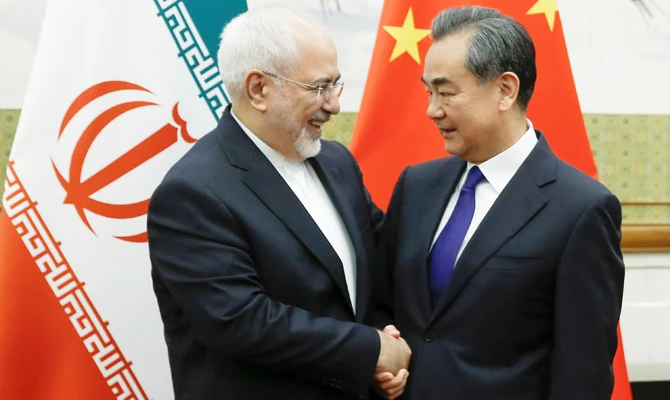 Iran conservatives attack govt over nuclear deal