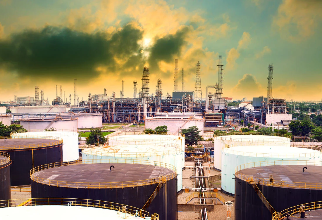 Higher oil revenues may persuade GCC countries to slow down economic diversification programs and non-oil sector development. (Shutterstock)