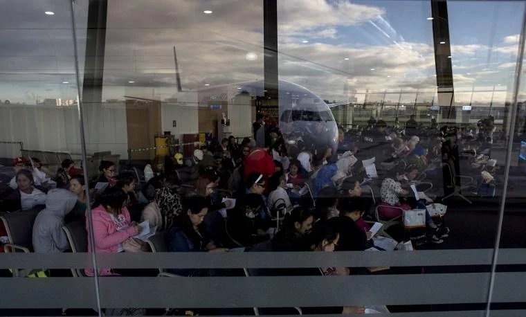 Philippines lifts ban for Kuwait-bound workers