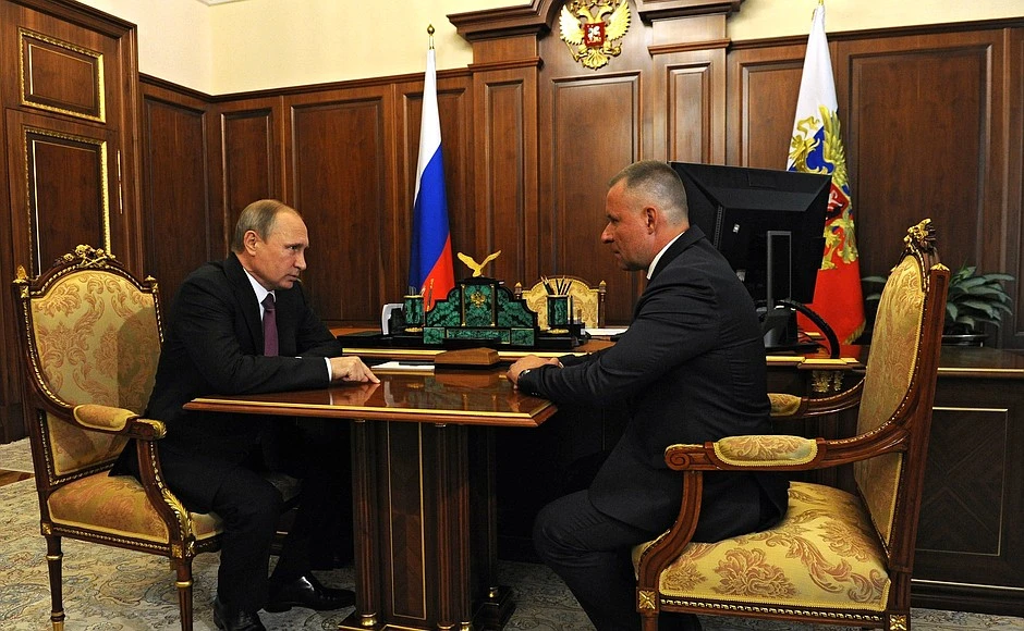 Putin promotes ex-bodyguard to new cabinet
