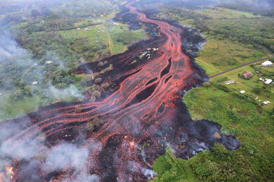 Lava from Kilauea volcano enters ocean, creates toxic cloud