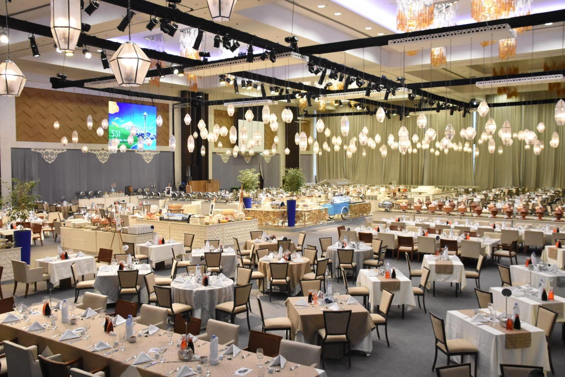 The Ramadan tent portrays Arabic heritage and is a blend of traditional and modern attributes.