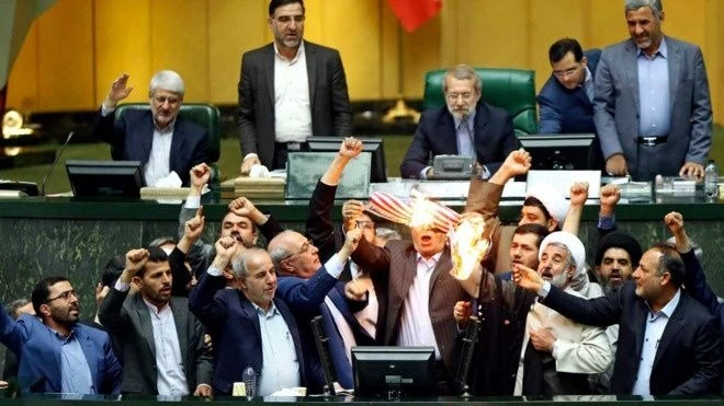 File photo showing Iranian members of parliament protesting US withdrawal from nuclear deal with Tehran. (AFP)