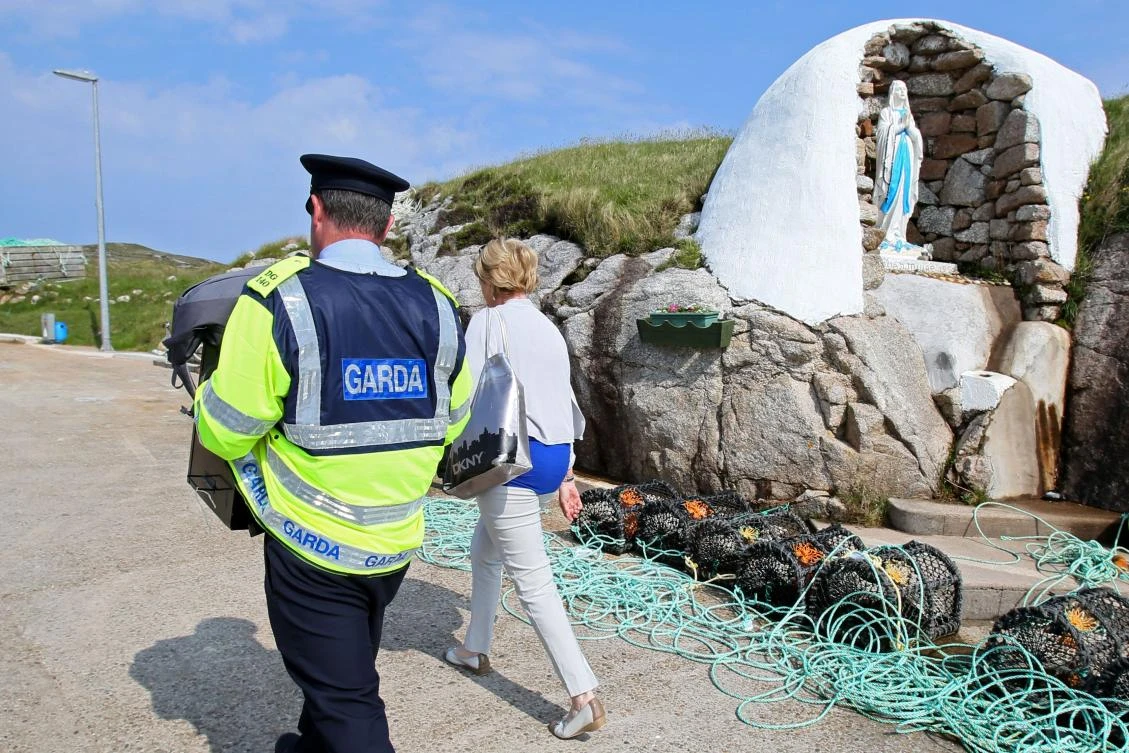 Campaigners make final pitches on eve of Ireland’s abortion referendum