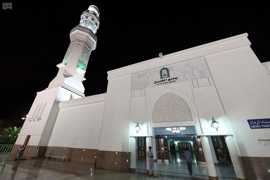 Photos of Al-Khandaq mosque during Ramadan highlight historic importance of Madinah