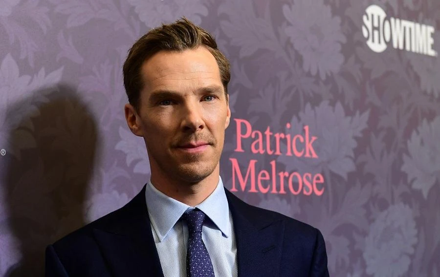 Sherlock actor Benedict Cumberbatch saves cyclist from muggers in London