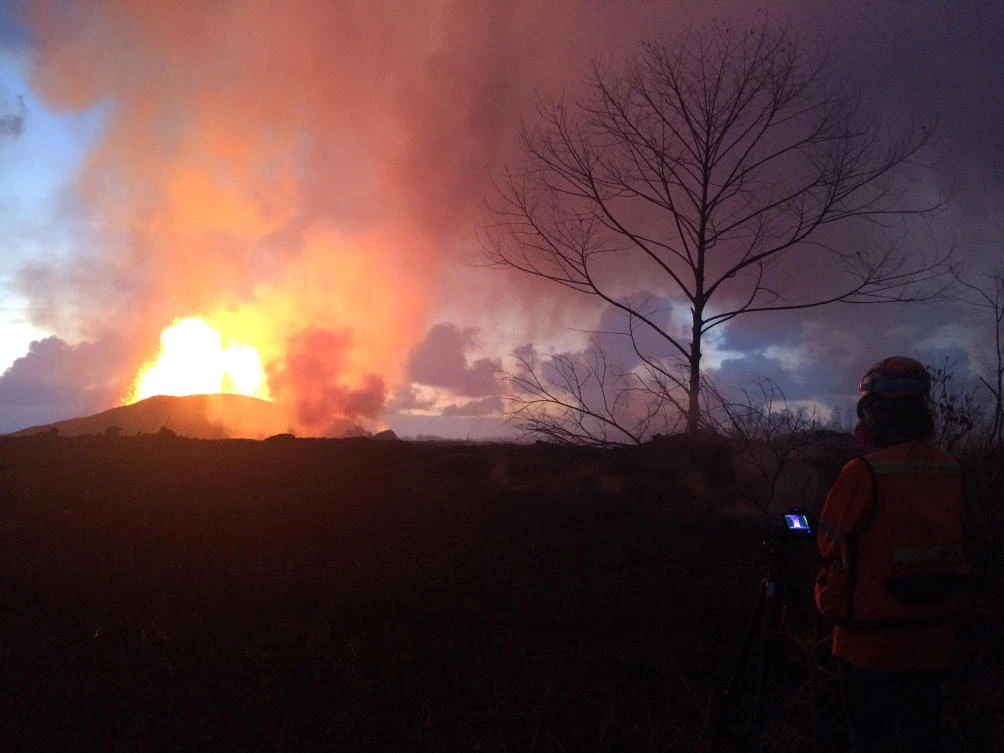 Hawaii evacuees leave homes as new lava threatens on Big Island