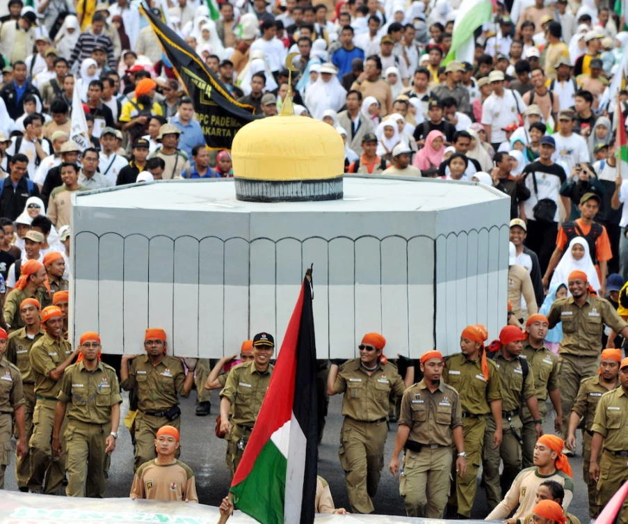 Plans for holy land tour in limbo as Israel imposes blanket ban on Indonesian visitors