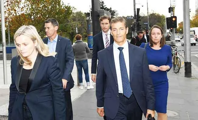 Commonwealth Bank Chief Risk Officer David Cohen exits the Commonwealth Law Courts in Melbourne, Australia, in this May 30, 2018 photo. (REUTERS)