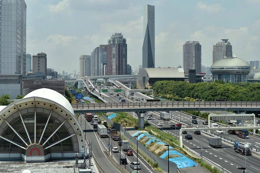 Japan looks to launch driverless car system in Tokyo by 2020