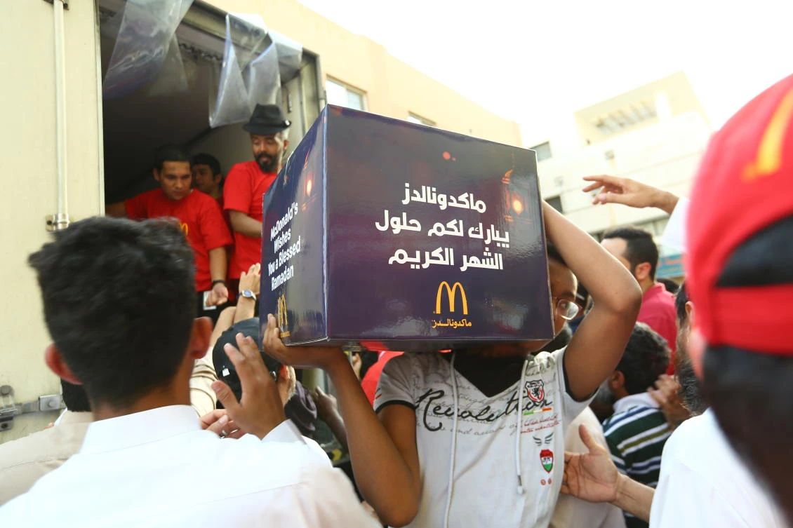 Team members were assigned with the responsibility of managing the crowds gathered to receive the boxes.