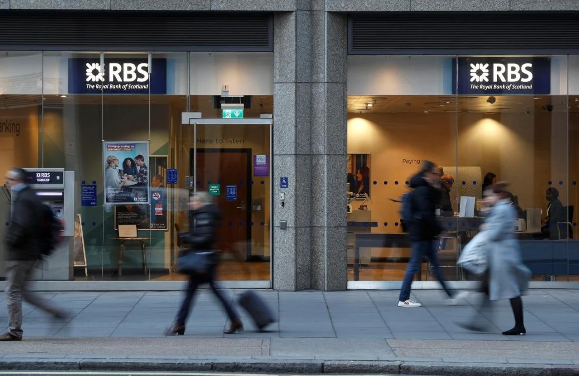 Britain takes around $2.66 billion loss on RBS share sale