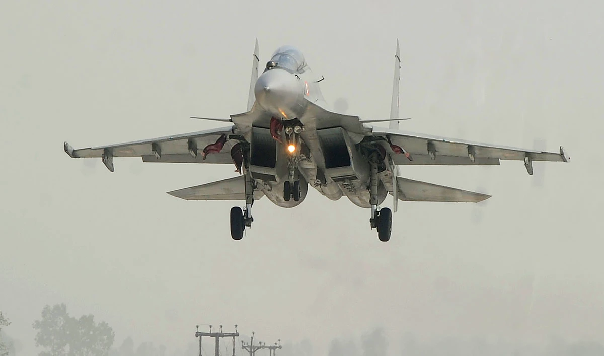 Fighter pilot dies in Indian jet crash