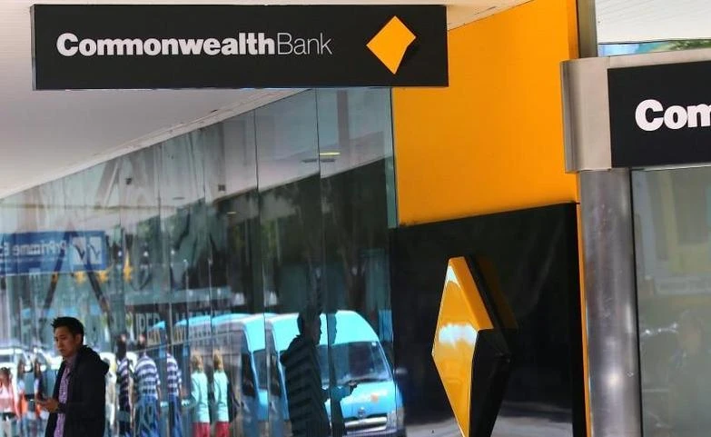 Asia banks urge watchdogs to approve more fintech as compliance costs grow