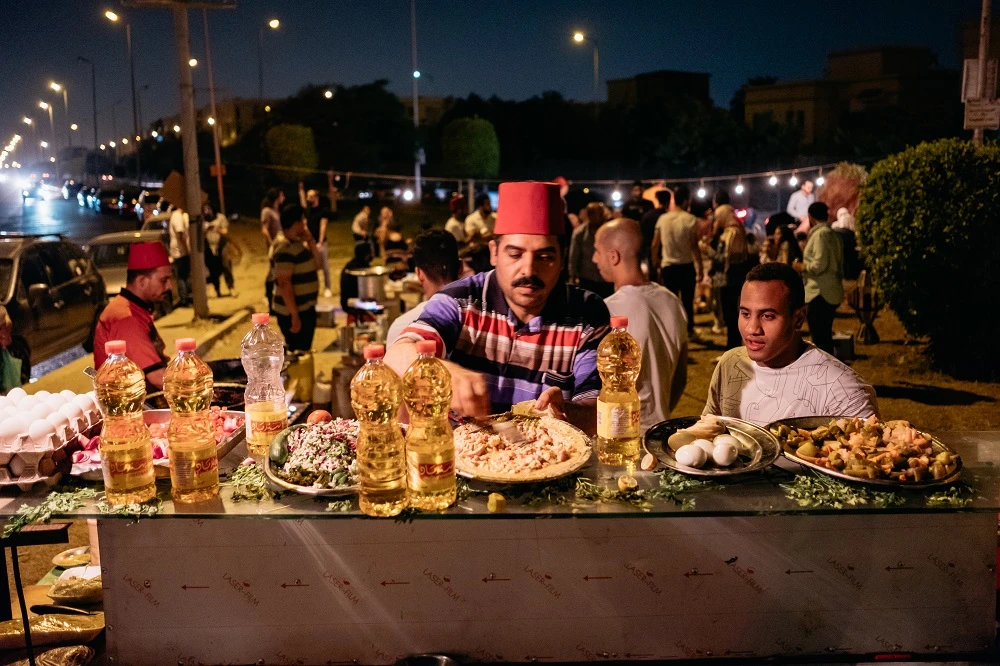 Unofficial street carts serving foul have become the suhoor ‘restaurant’ of choice for thousands of Egyptians in recent Ramadans. (Supplied)