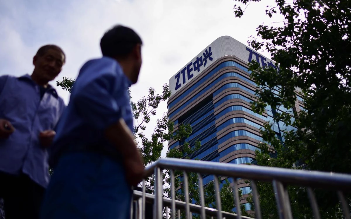 ZTE chairman promises no more compliance violations, apologizes