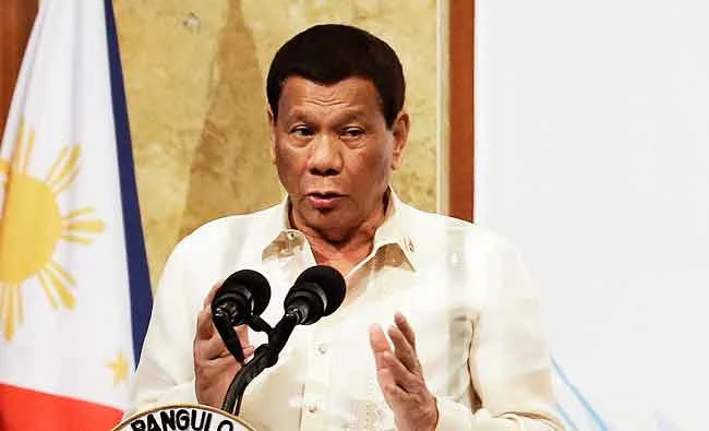 Duterte eyes resumption of talks with rebels