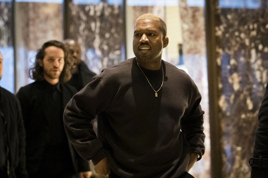 Kanye ties number one streak with new album