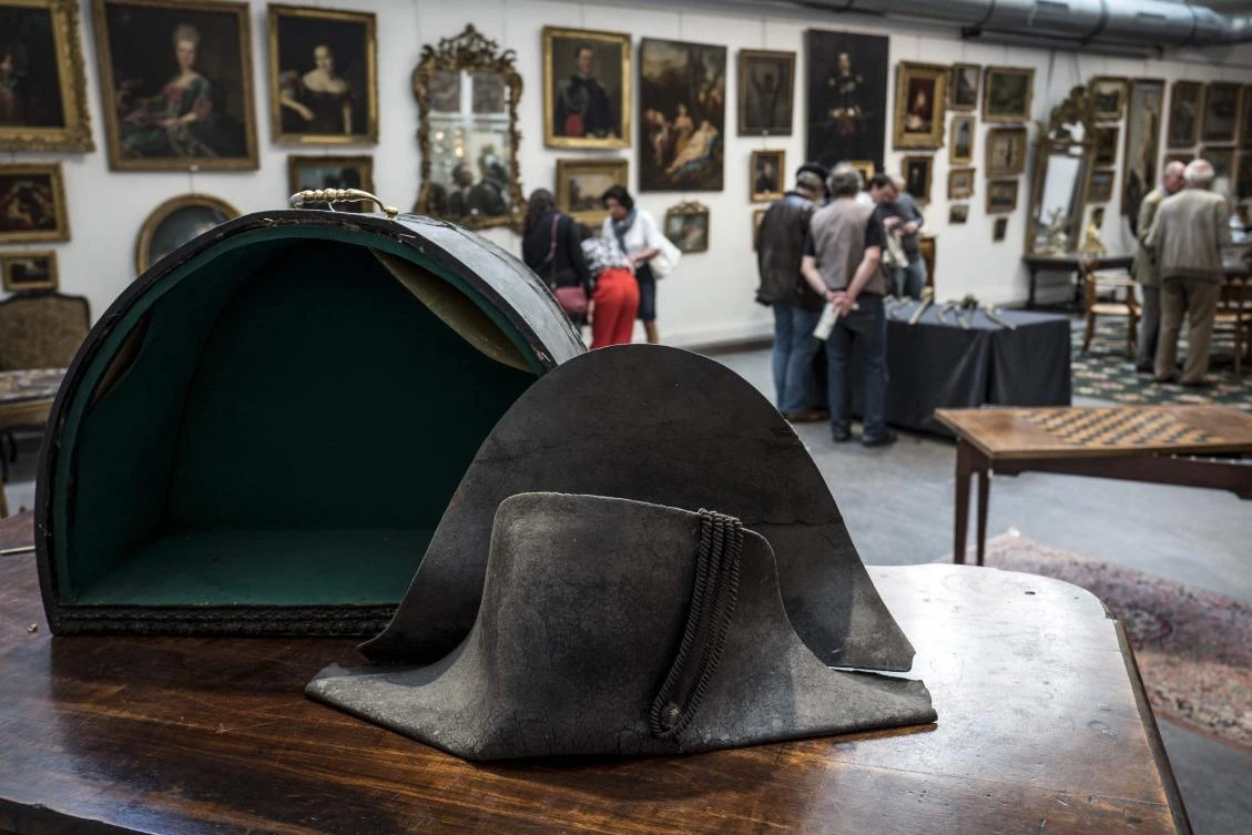 Napoleon fever confirmed as hat sells for €350,000