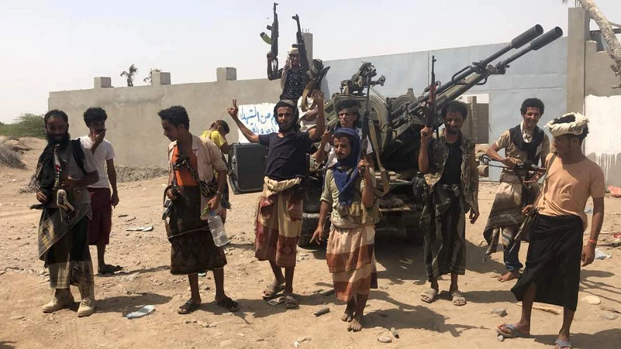 Yemeni army blocks Hodeidah-Sanaa road after taking control of airport