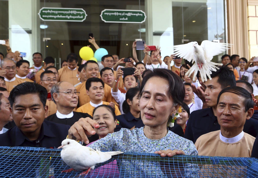Aung San Suu Kyi says ‘outside hate narratives’ driving Myanmar-Rohingya tensions