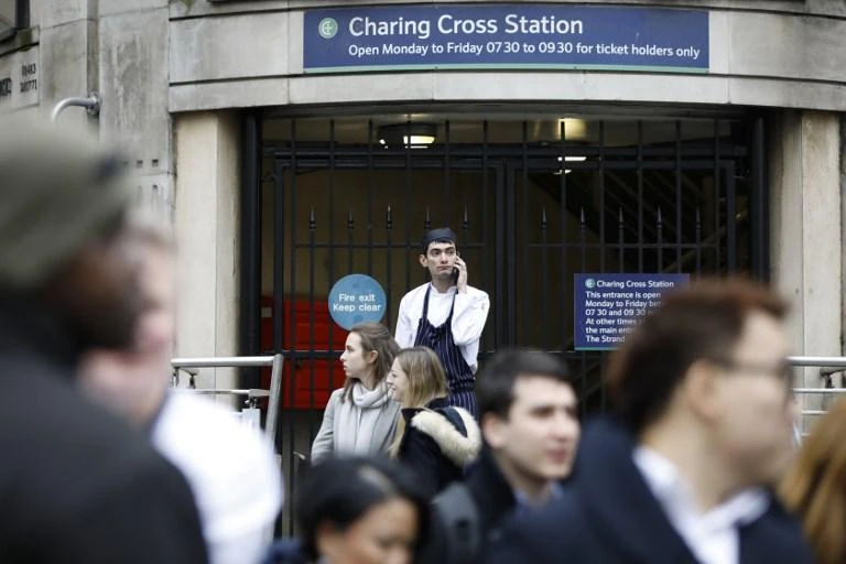 UK police arrest man after he claims to have a bomb