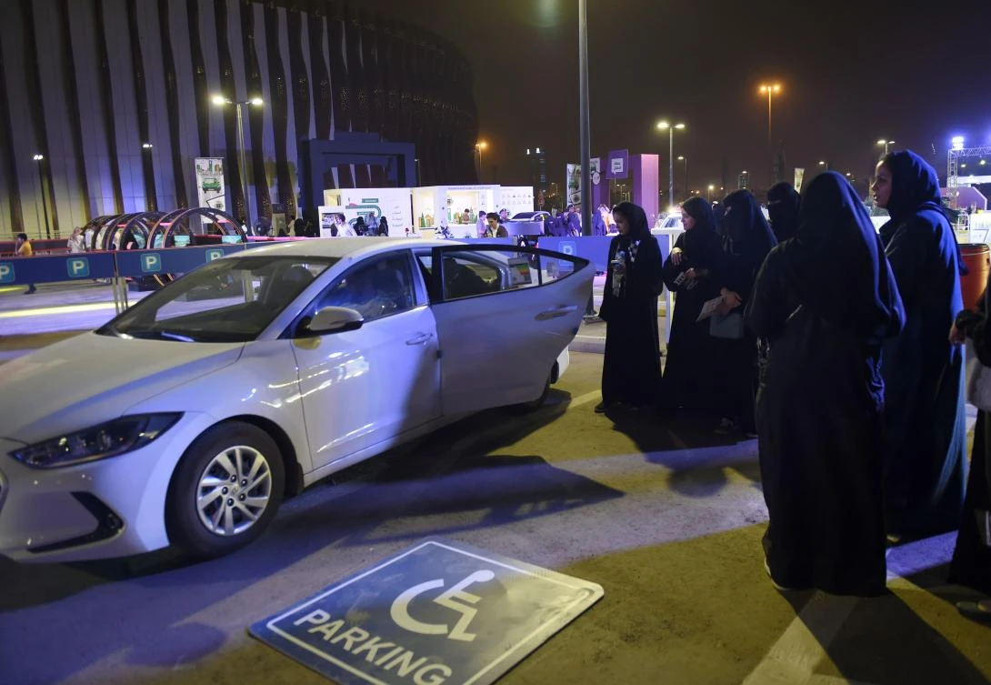 Saudis back ‘life-changing’ reform allowing women to drive, survey reveals