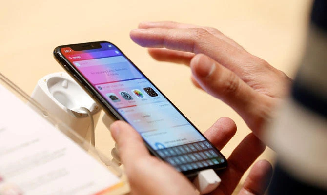 The court’s decision is limited to cellphone tracking information and does not affect other business records. (REUTERS)