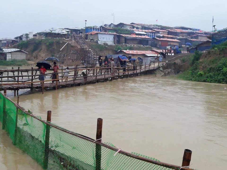 Monsoon rains are disrupting the lives of more than a million Rohingya refugees living in the squalid camps in Cox’s Bazar. (Arab News photos)