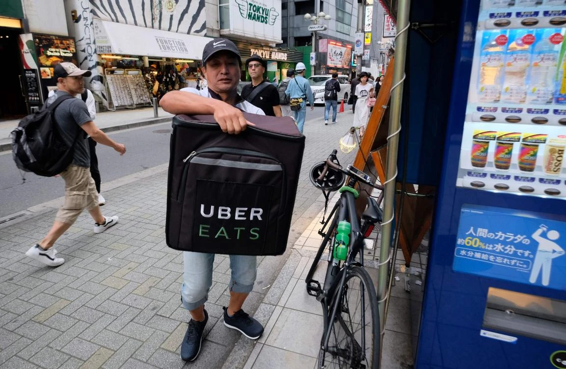 Airbnb, Uber woes show Japan does not share easily