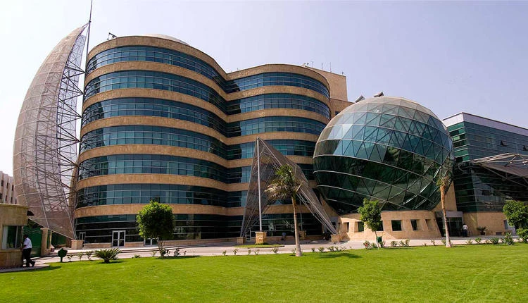 Egypt ministry committee to investigate funds of prominent cancer hospital