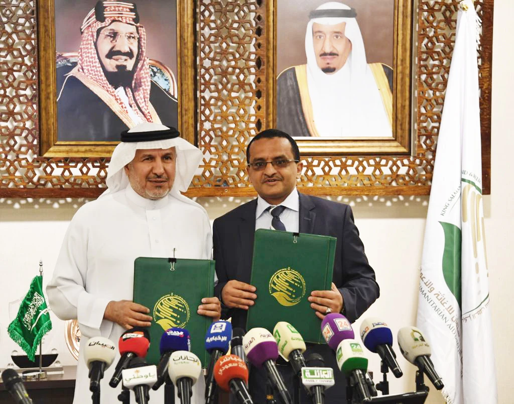 Saudi Arabia's KSRelief signs 4 deals to help Syrians, Yemenis