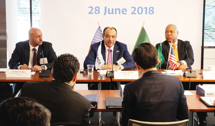 Abdul-Hakim Al-Tamimi, chairman of the General Authority of Civil Aviation, discusses investment opportunities with American companies, on Friday. (SPA)