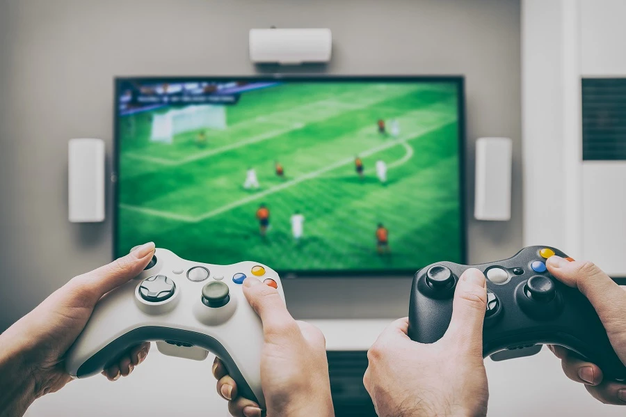 Parents are being advised to limit their children’s screen time. (Shutterstock)