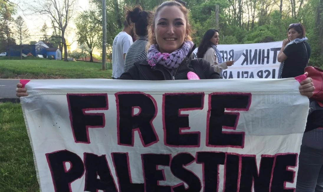 Israel’s immigration authority says the activist, Ariel Gold, arrived to Israel and was refused entry at the airport. (Photo courtesy: Twitter/@ArielElyseGold)