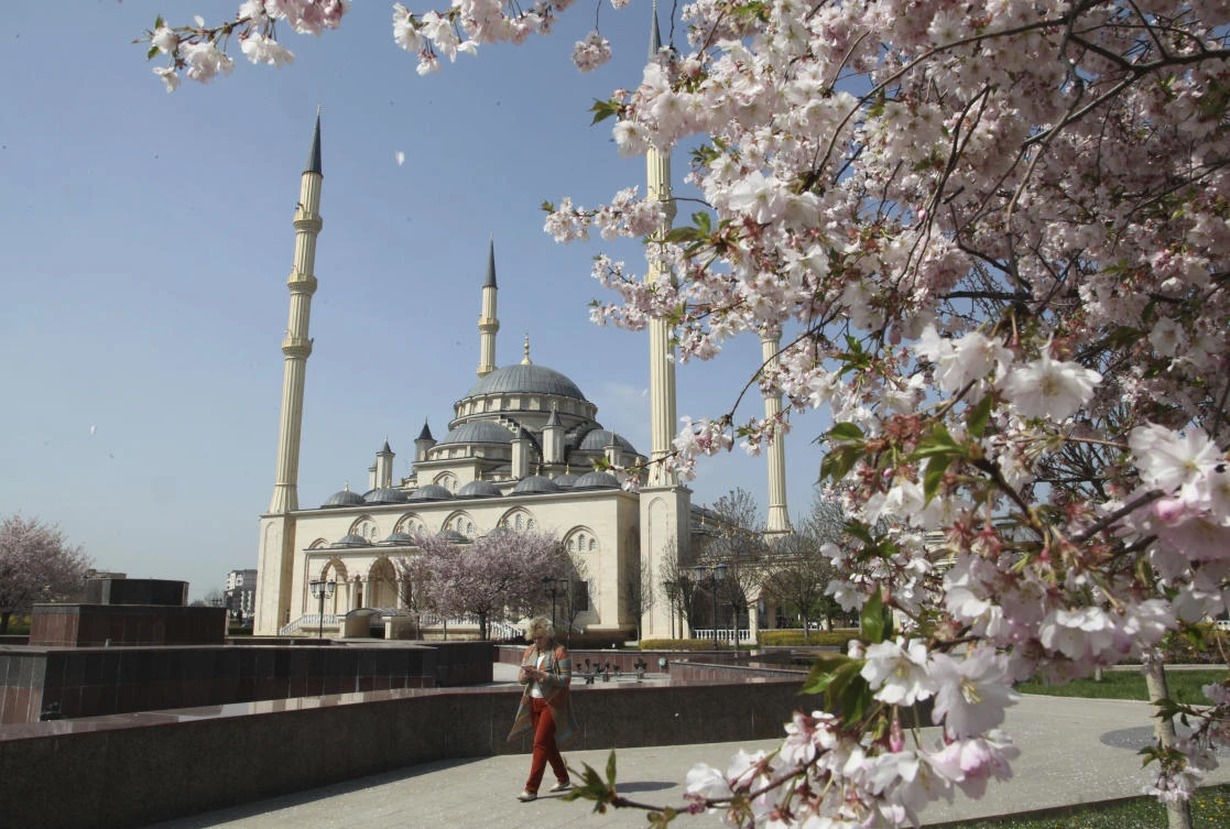 Muslim Arabs find warm welcome in Russia’s remote Grozny