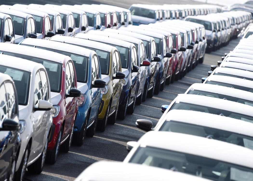 EU warns Trump: auto tariffs could lead to $300B retaliation