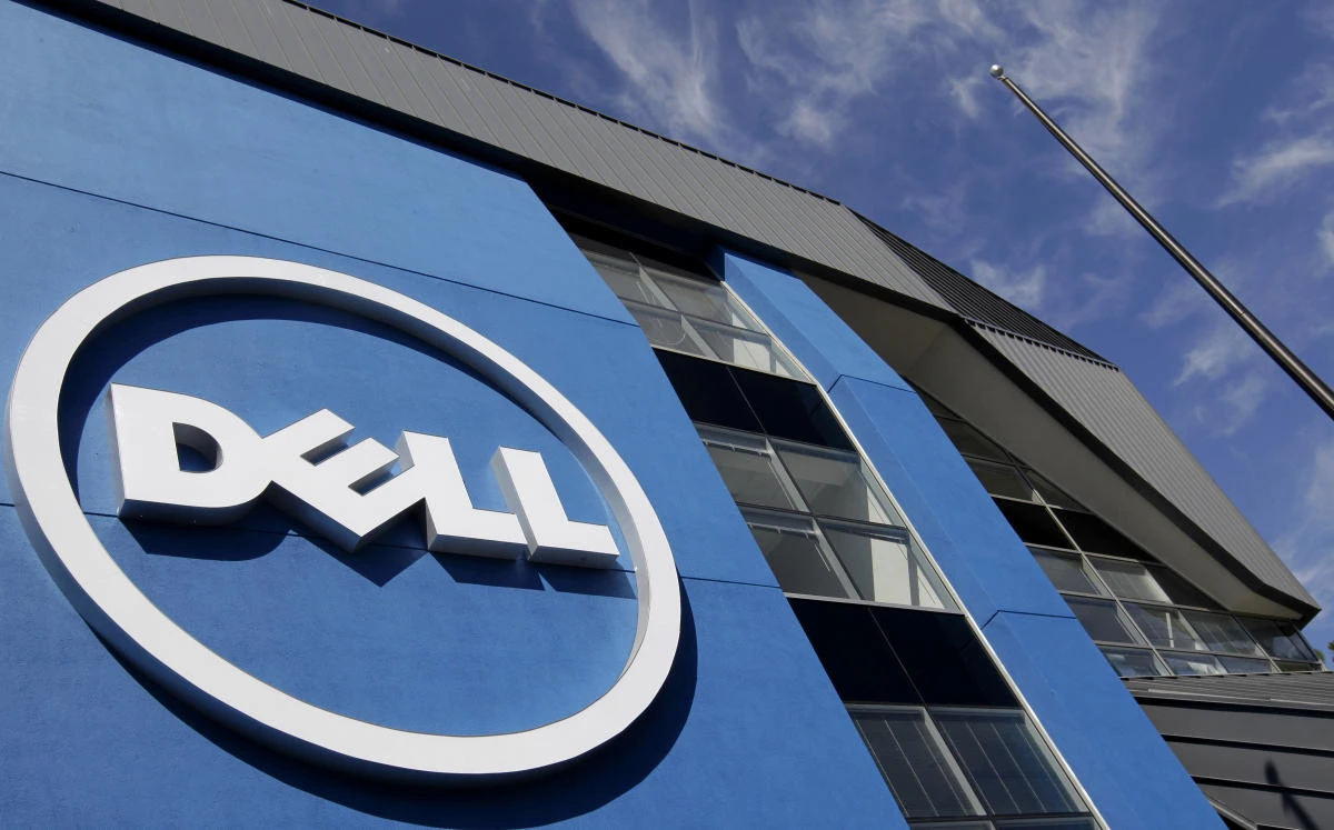 Dell becomes public company five years after buyout
