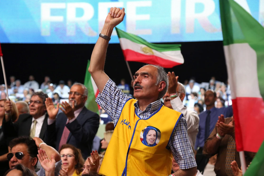 Iranian diplomat, 5 others, arrested in plot to blow up anti-regime rally in Paris